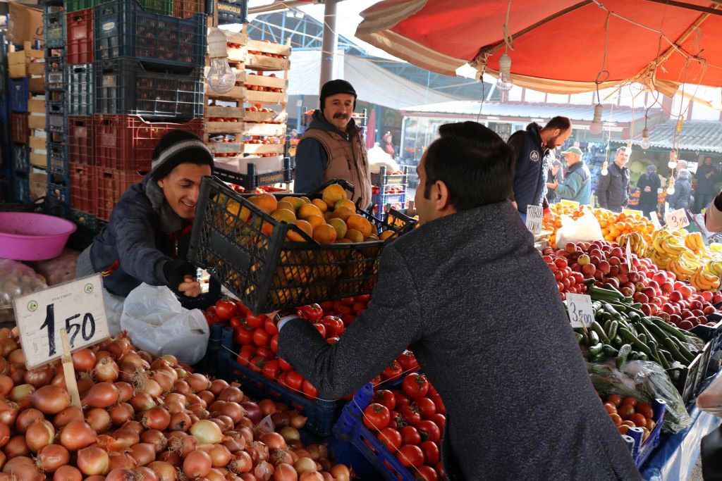 ESNAF ODASI'NDAN ALKIŞLANACAK HAREKET