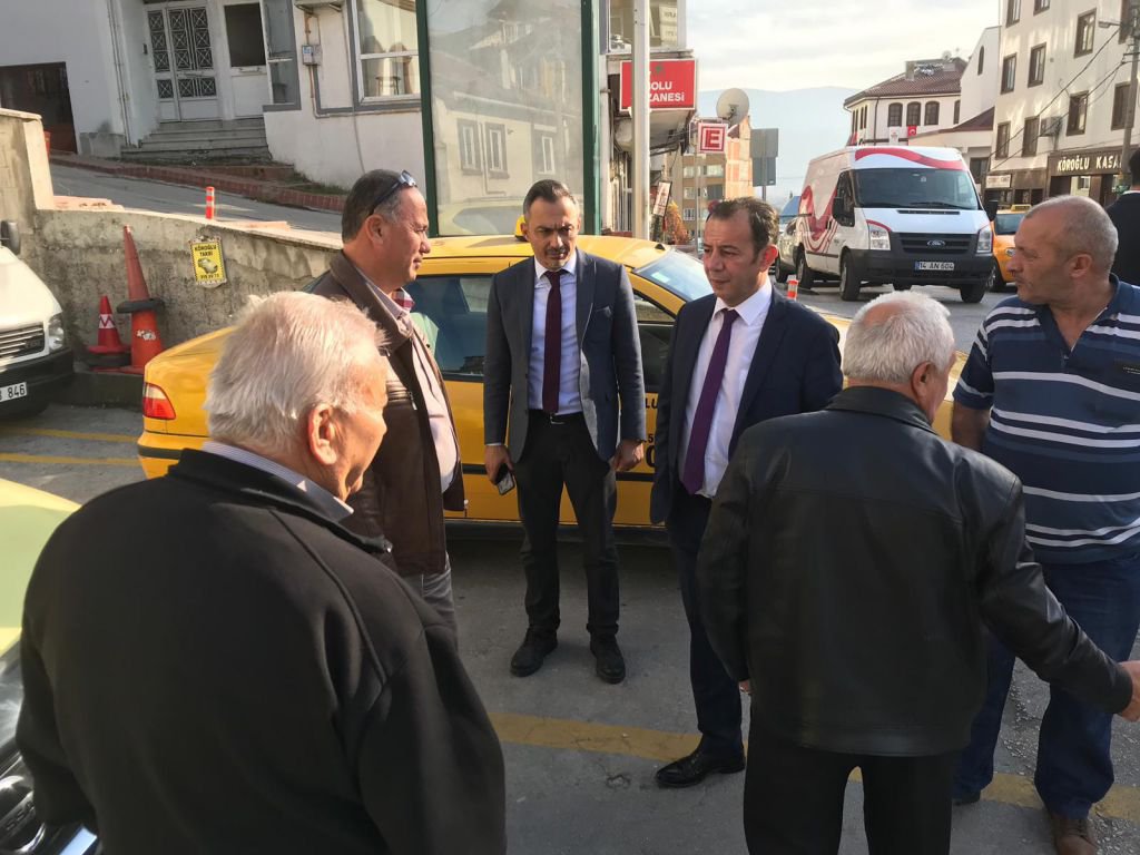 ESNAFIN AYAĞINA GİTTİ, DERT DİNLEDİ