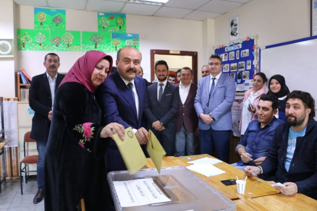 FATİH METİN OYUNU KULLANDI