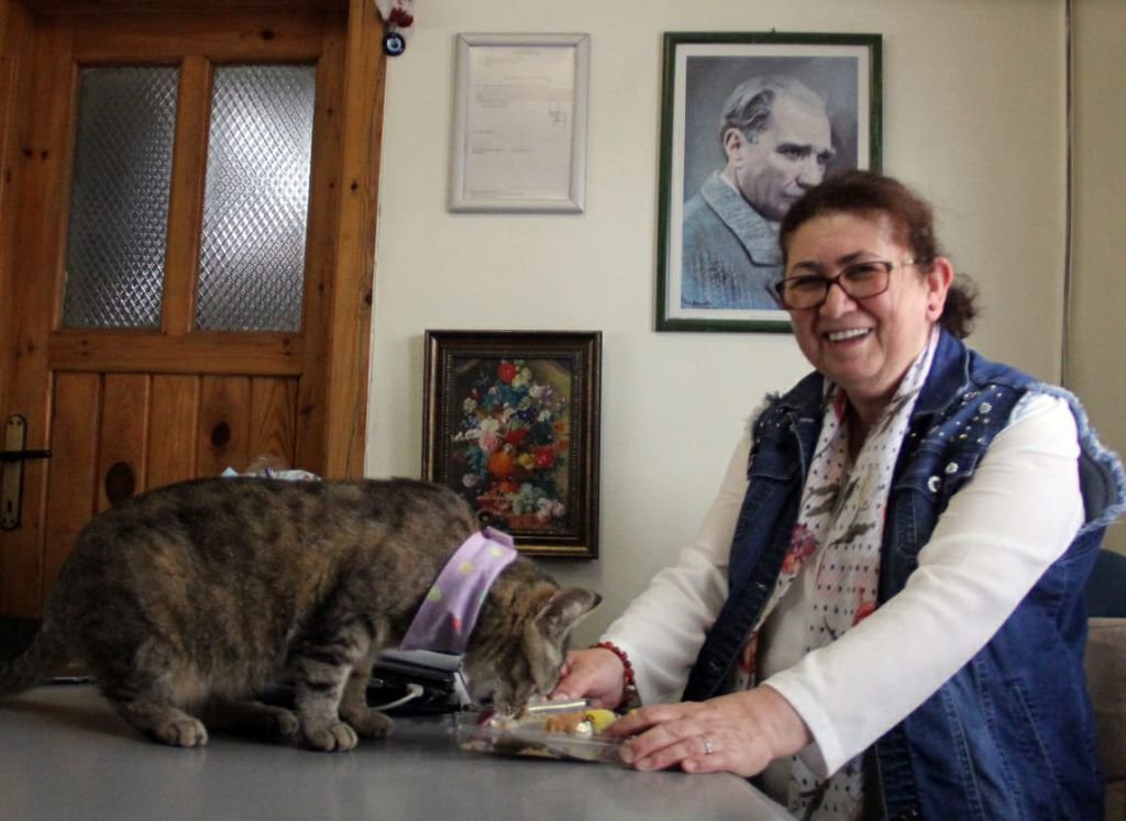 HAYVANLARA HAYAT VEREN MUHTAR