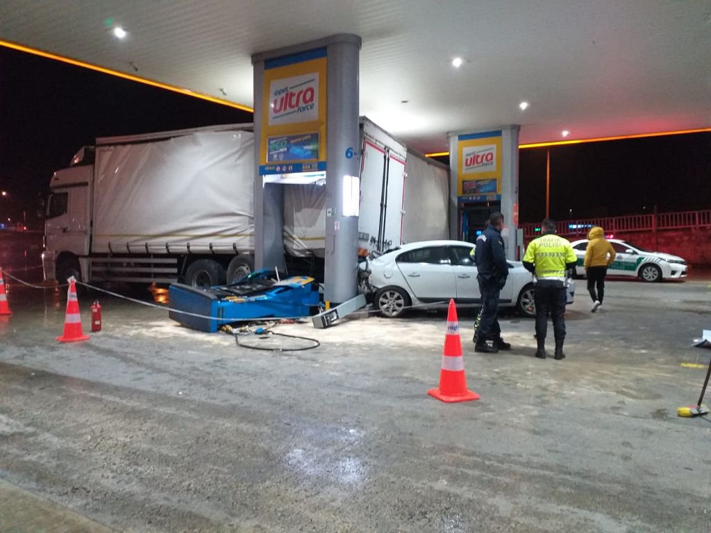 HİGHWAY HAYAVA UÇUYORDU