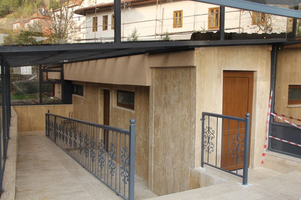 HİZMETLER DEVAM EDİYOR