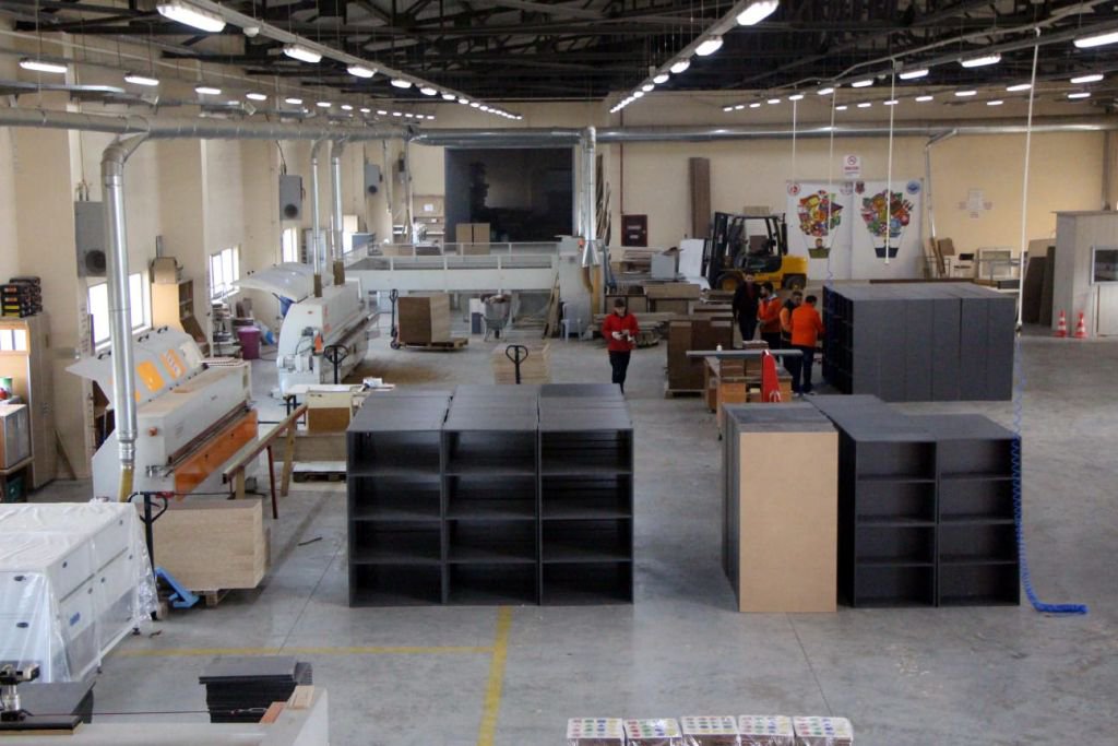 HÜKÜMLÜLERİN ÜRETTİKLERİ EKONOMİYE KATKI SAĞLIYOR