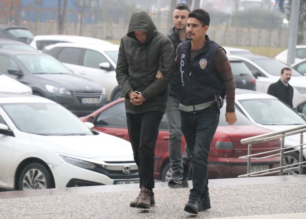 İŞ YERİNDEN BİLGİSAYAR ÇALDI !