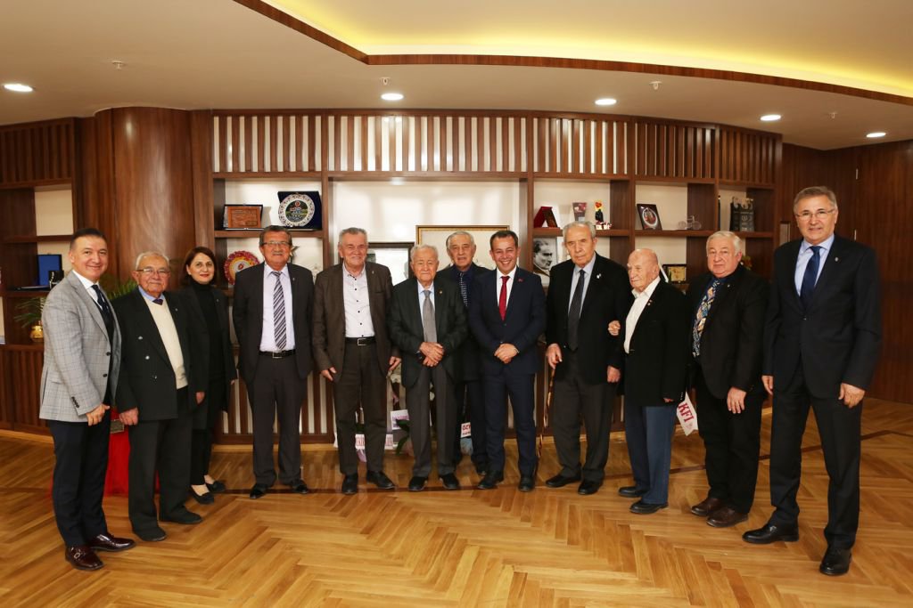 BAŞKAN ÖZCAN'A EN ANLAMLI ZİYARET