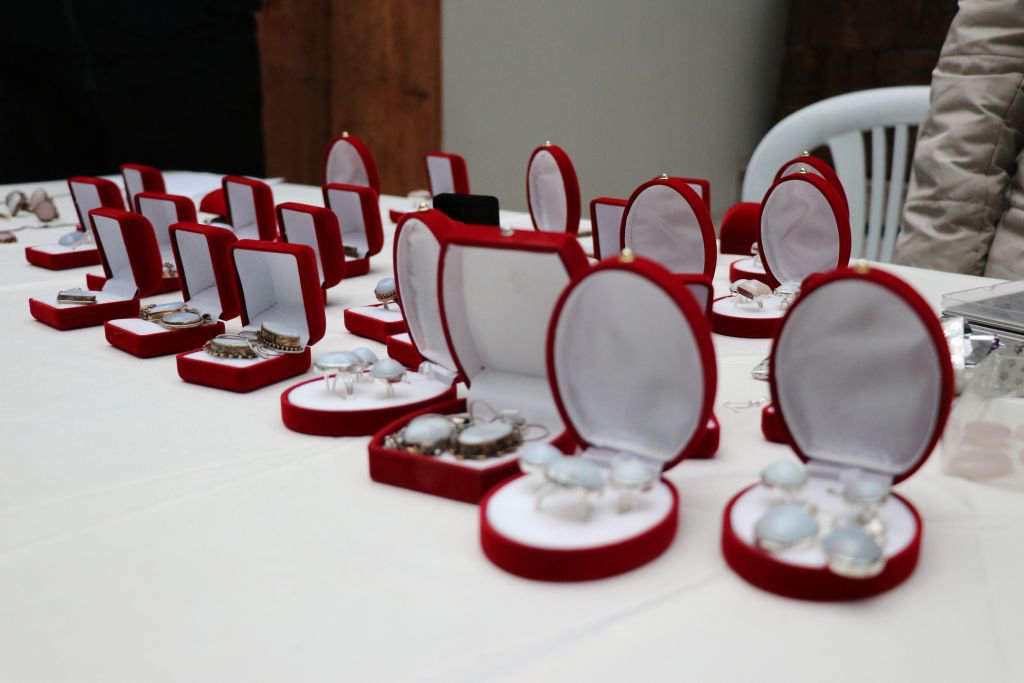 KALSEDON TAŞI EKONOMİYE KAZANDIRILIYOR