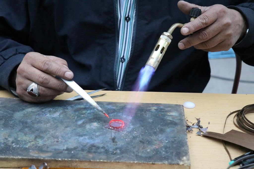 KALSEDON TAŞI EKONOMİYE KAZANDIRILIYOR