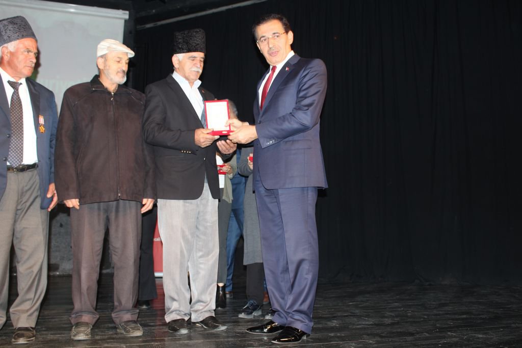 "KIBRIS, BARIŞ VE ÖZGÜRLÜK HAREKATIDIR"