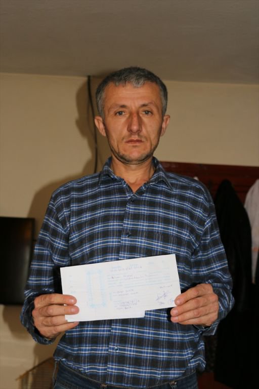 KREDİ BORCU İÇİN HAYVANLARINI SATTI, DOLANDIRILDI