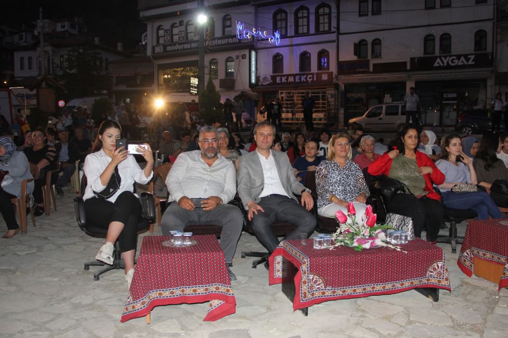 MUDURNULULAR  MAZİYE YOLCULUK YAPTI