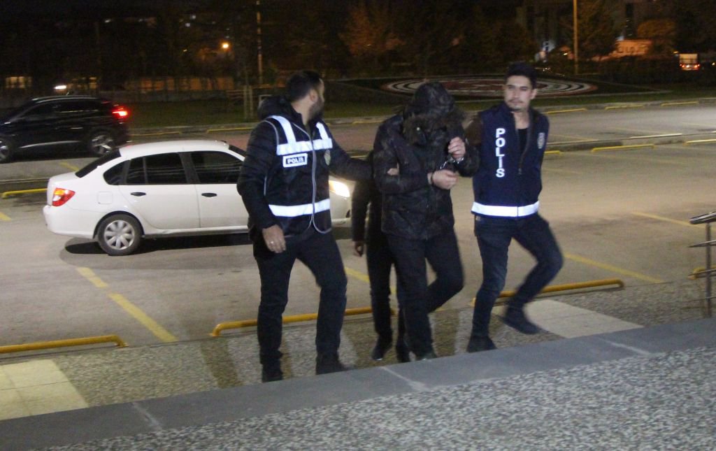 O HIRSIZ BU KEZ YAKAYI KAPTIRDI