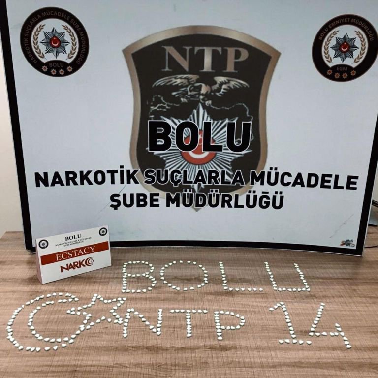 OTOMOBİLDE UYUŞTURUCU OPERASYONU