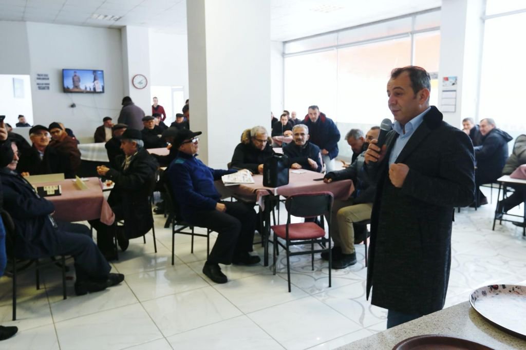 ÖZCAN KAHVEHANELERİ GEZİYOR