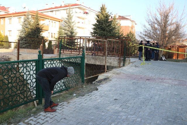 POLİS İNTİHARIN SEBEBİNİ ARAŞTIRIYOR