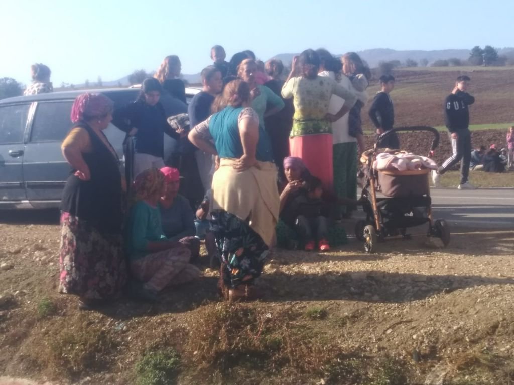 ROMANLARIN EVİ ALEV ALEV YANDI