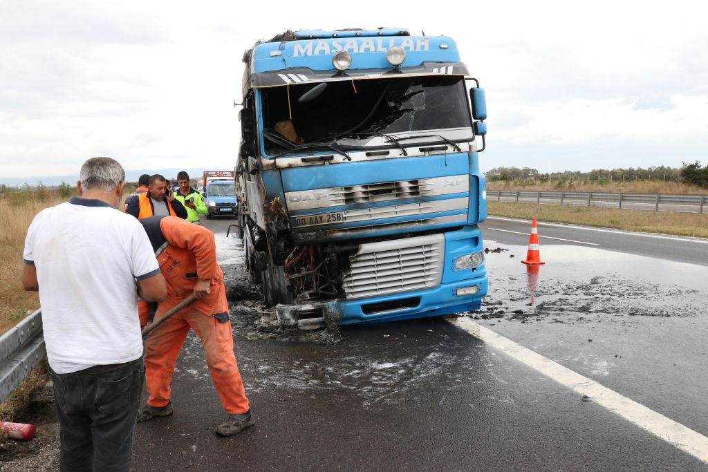 SEYİR HALİNDE YANMAYA BAŞLADI