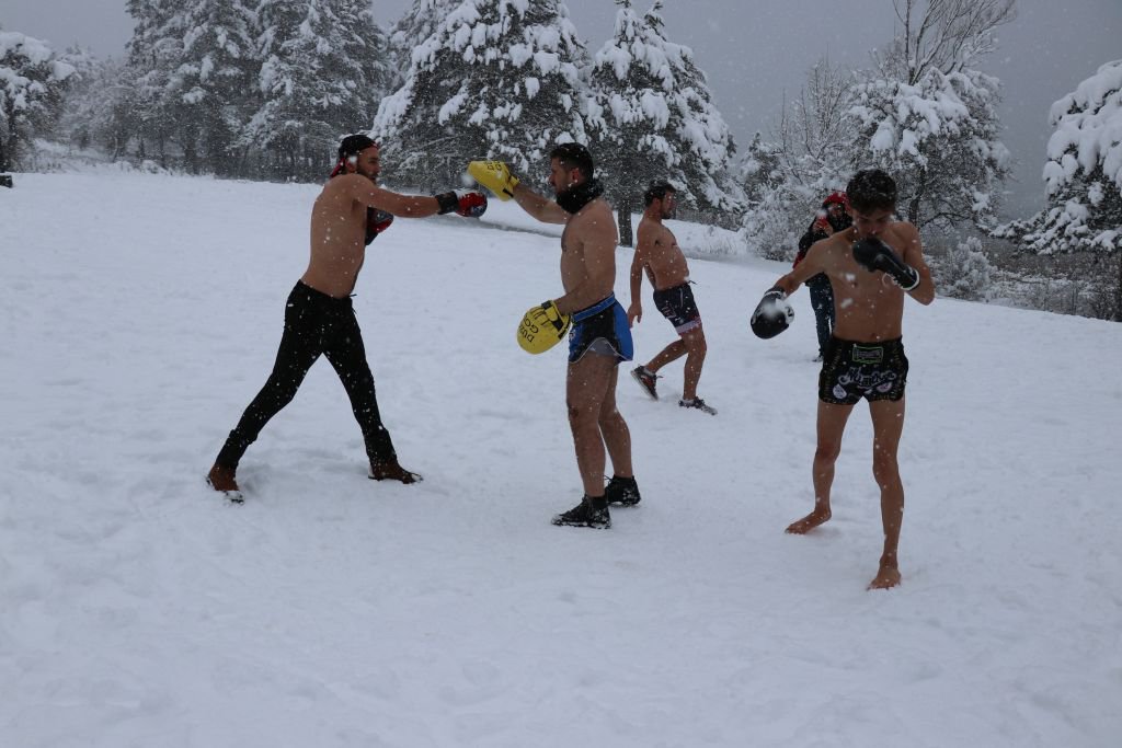 SOĞUĞA MEYDAN OKUDULAR