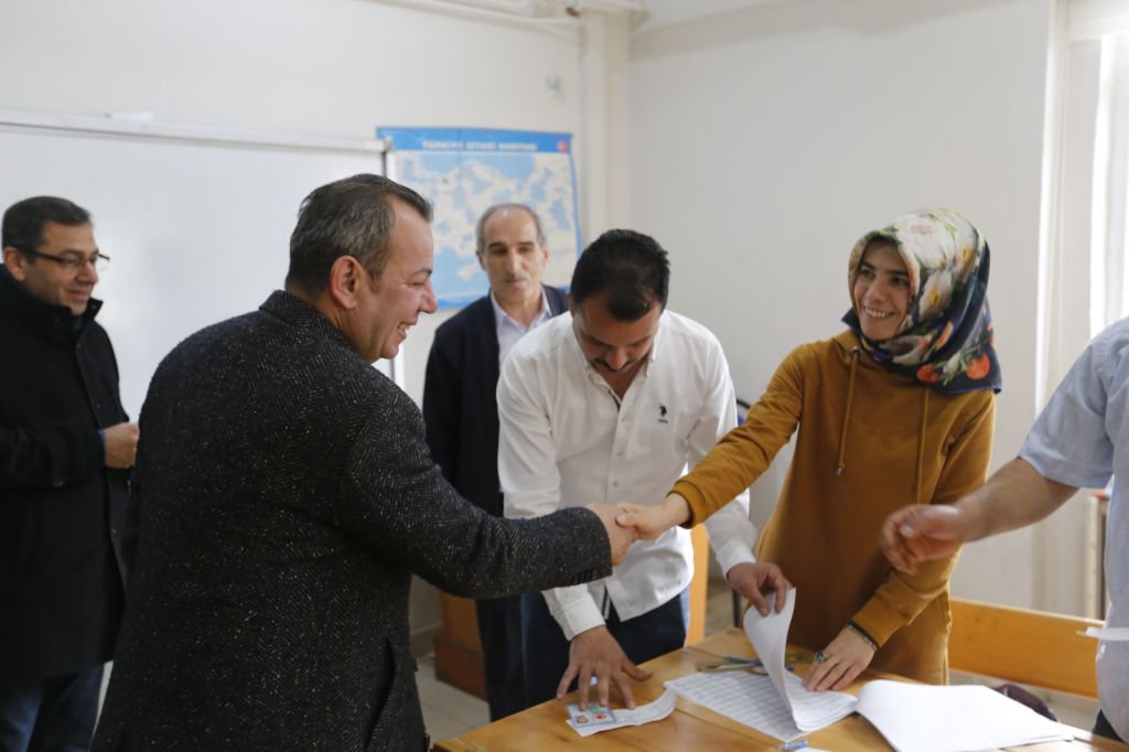 TANJU ÖZCAN OYUNU KULLANDI