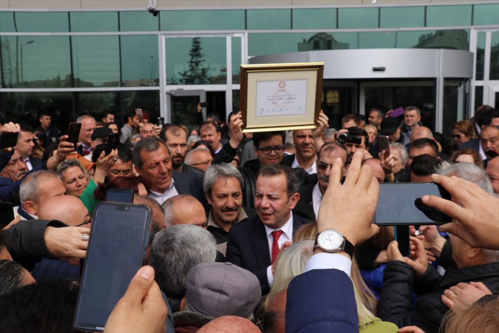 TANJU ÖZCAN RESMEN BAŞKAN...