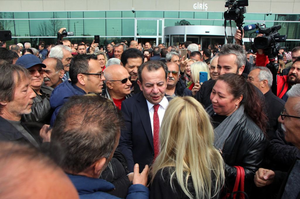 TANJU ÖZCAN RESMEN BAŞKAN...