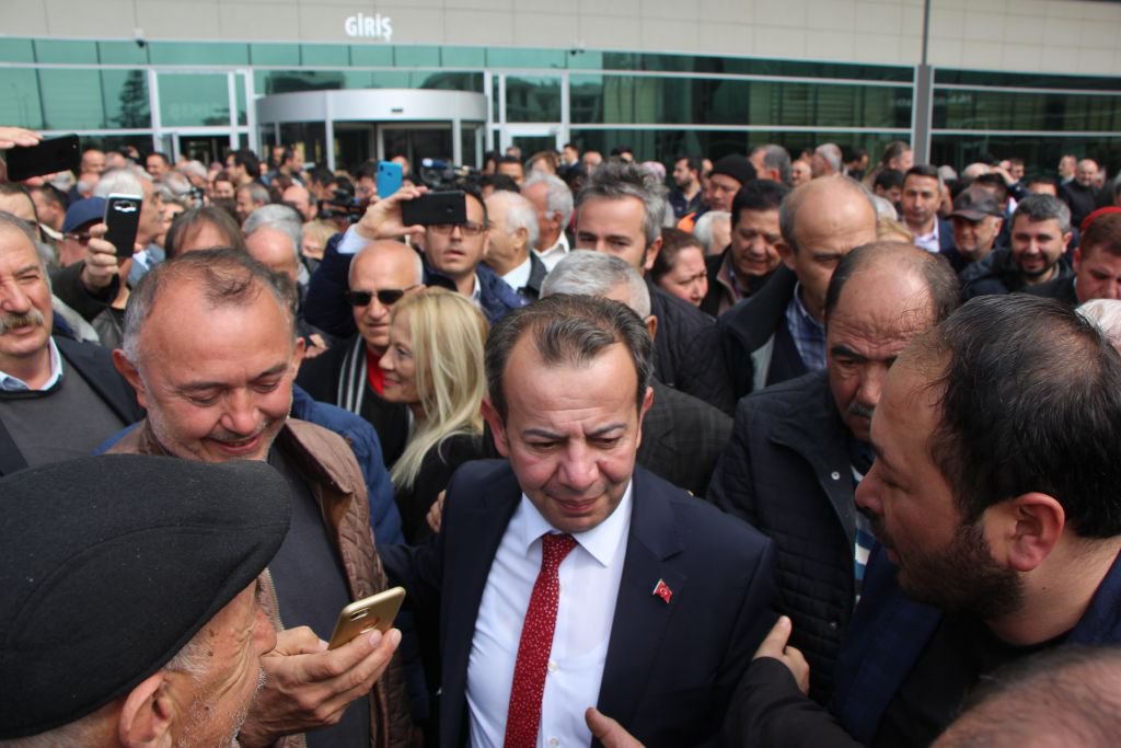 TANJU ÖZCAN RESMEN BAŞKAN...