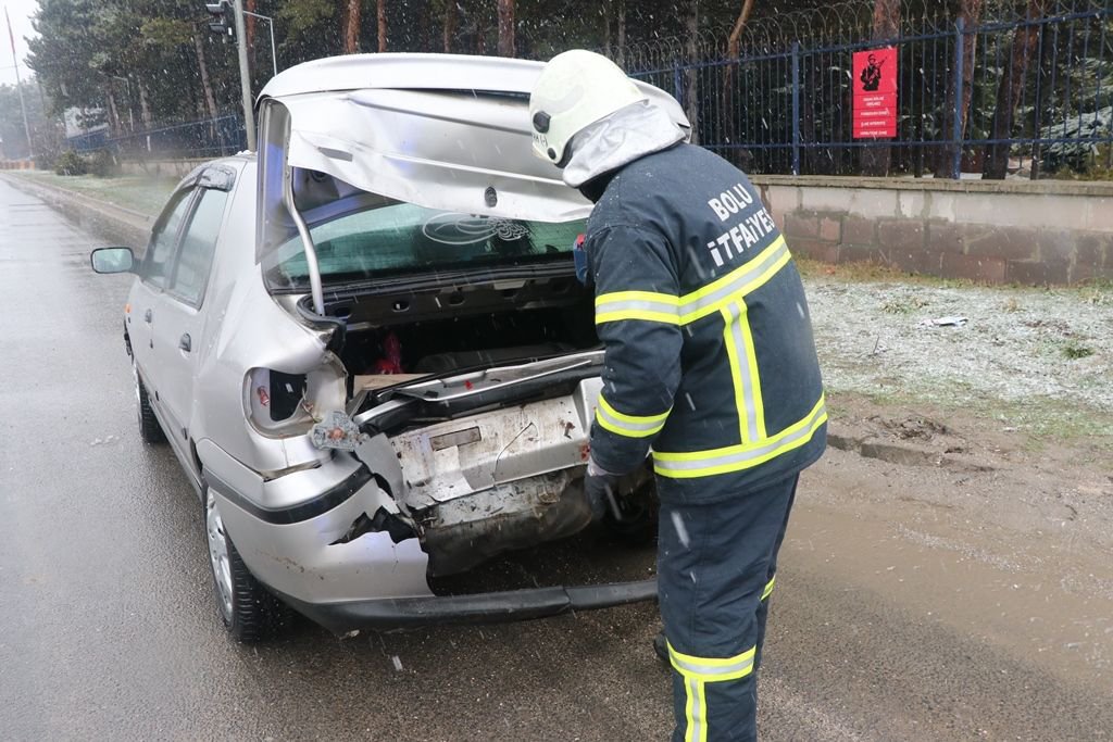 TRAFİK KAZASINDA 5 KİŞİ YARALANDI