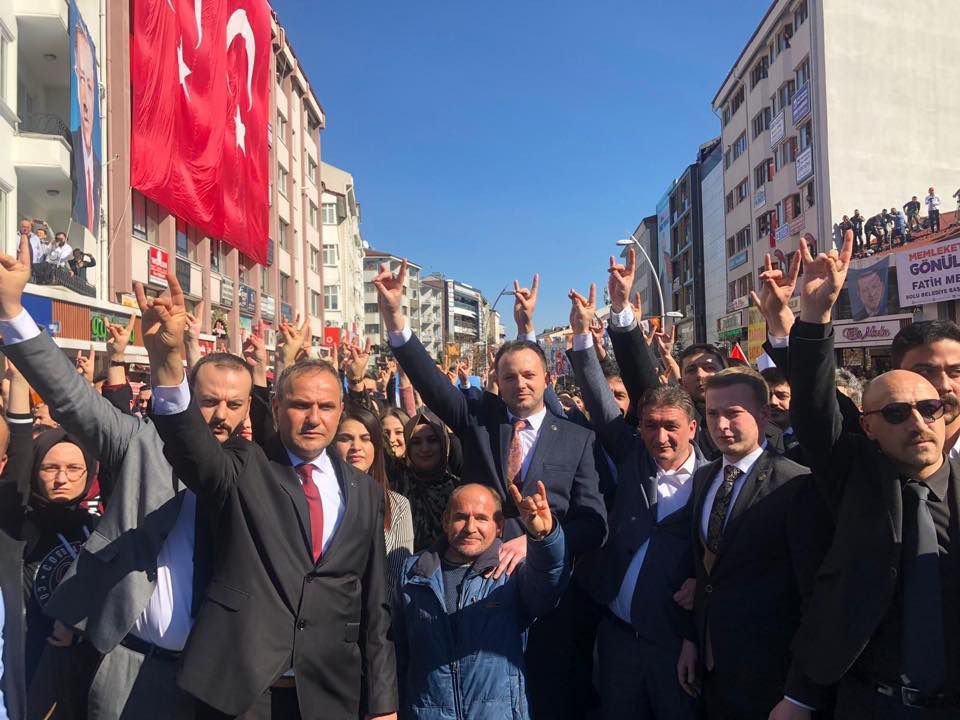 ÜLKÜCÜLERDEN SOYLU'YA BÜYÜK DESTEK