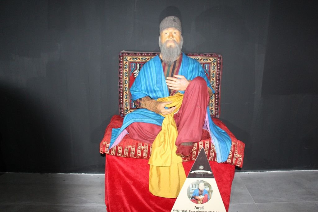 ÜNLÜLERİN BALMUMLARI BOLU'DA...