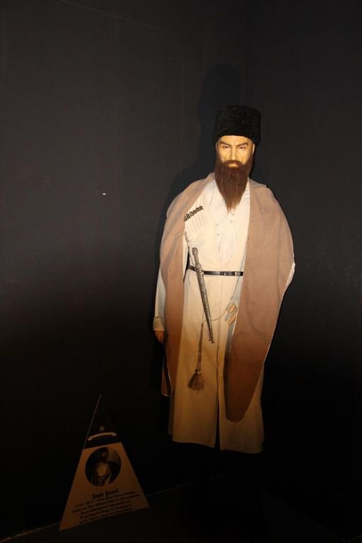 ÜNLÜLERİN BALMUMLARI BOLU'DA...