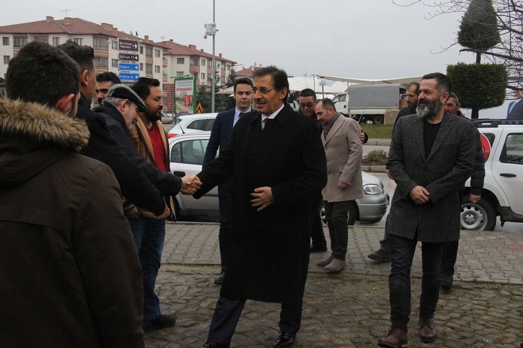 VALİ ÜMİT GAZETECİLERİ ZİYARET ETTİ