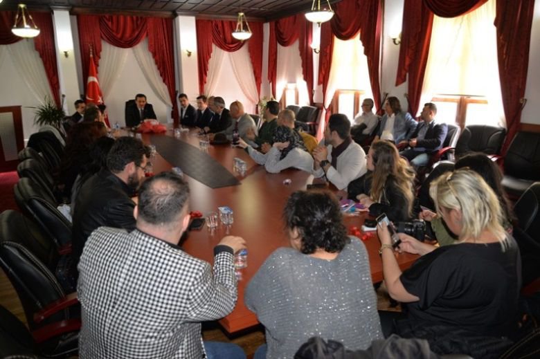 VALİ ÜMİT TURİZM TEMSİLCİLERİYLE BULUŞTU