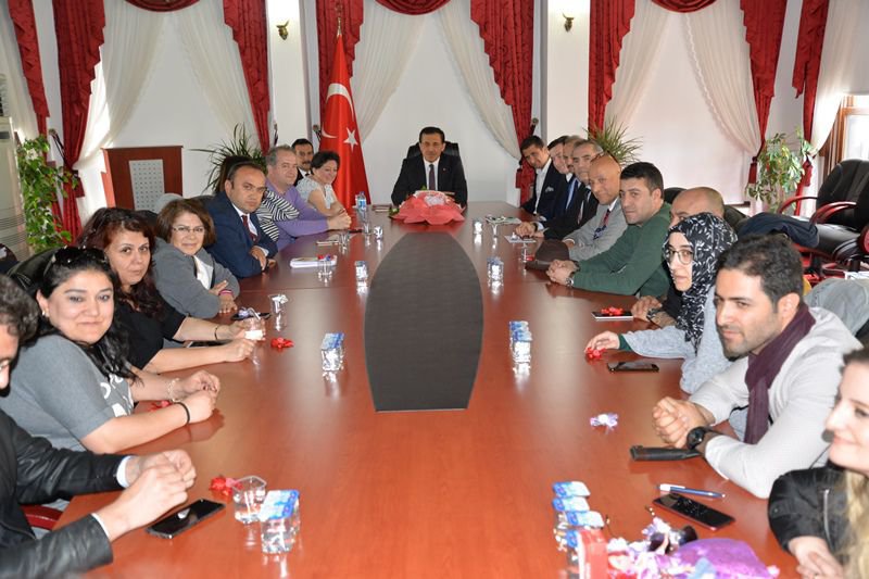 VALİ ÜMİT TURİZM TEMSİLCİLERİYLE BULUŞTU