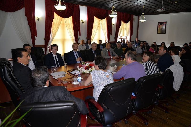 VALİ ÜMİT TURİZM TEMSİLCİLERİYLE BULUŞTU