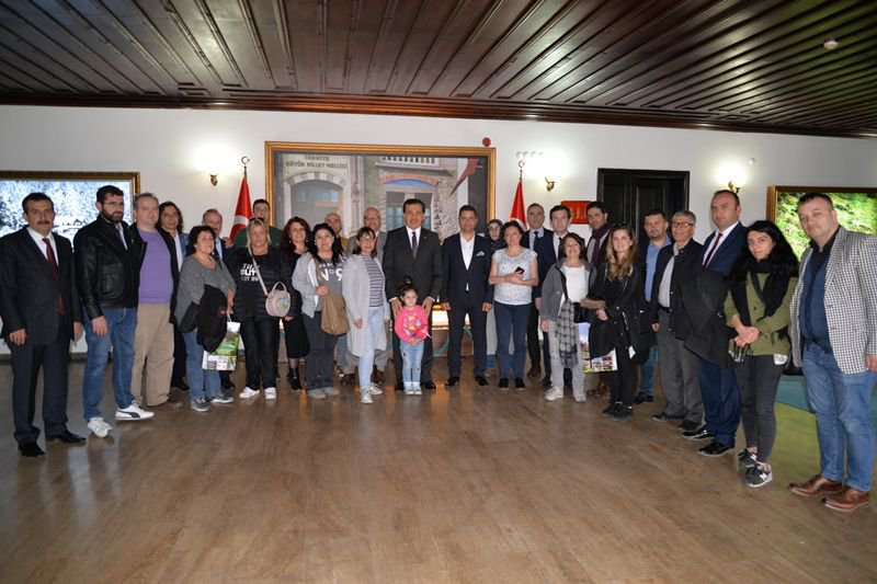 VALİ ÜMİT TURİZM TEMSİLCİLERİYLE BULUŞTU