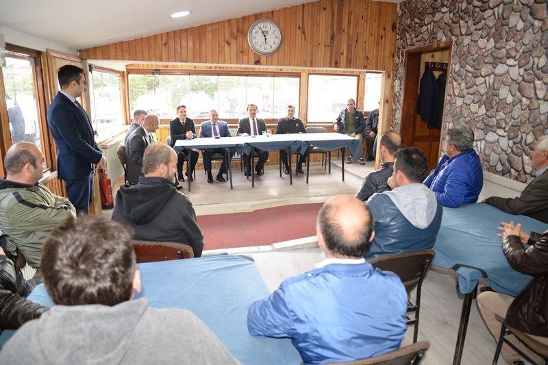 VALİ ÜMİT'TEN HALK BULUŞMASI