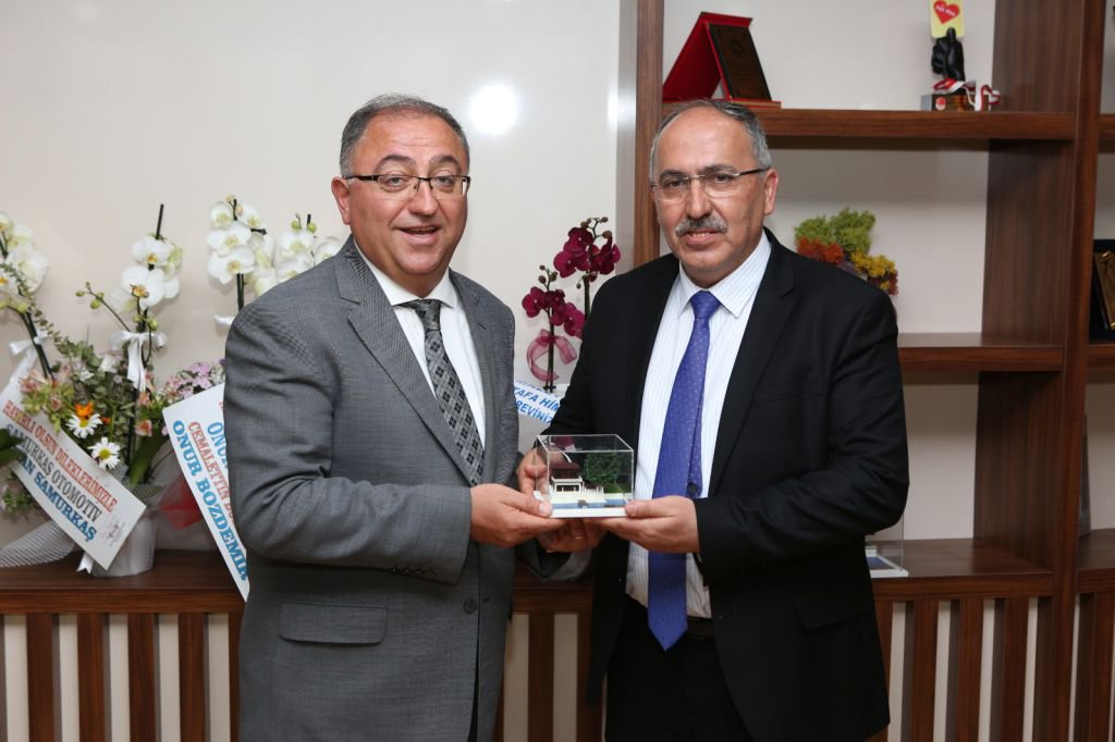 VEFA BAŞKAN'DAN ÖZCAN'A ZİYARET