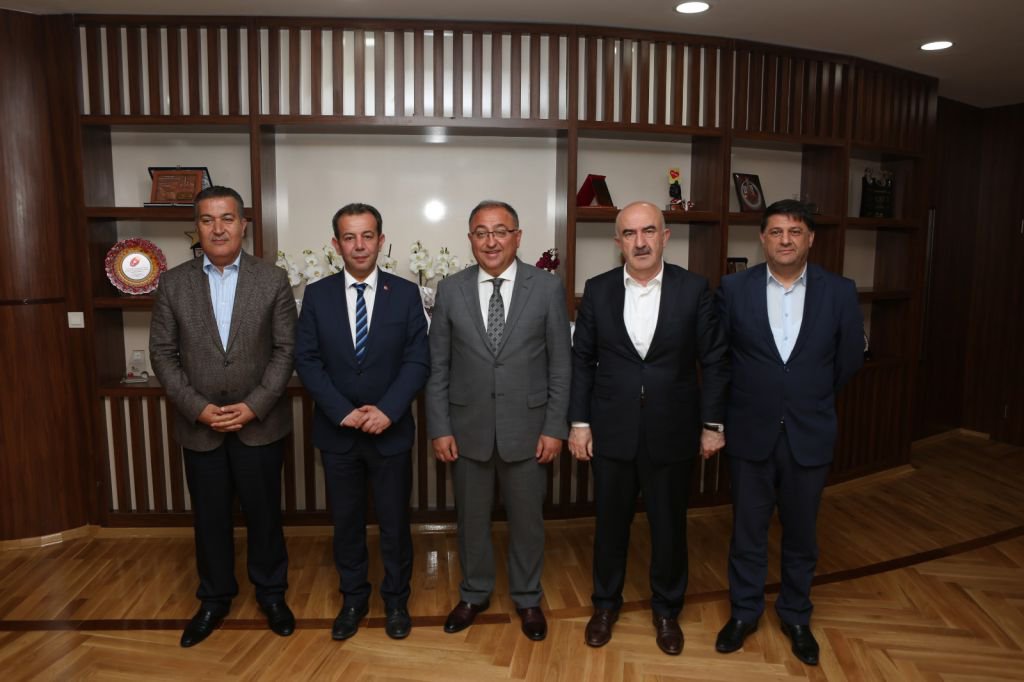 VEFA BAŞKAN'DAN ÖZCAN'A ZİYARET