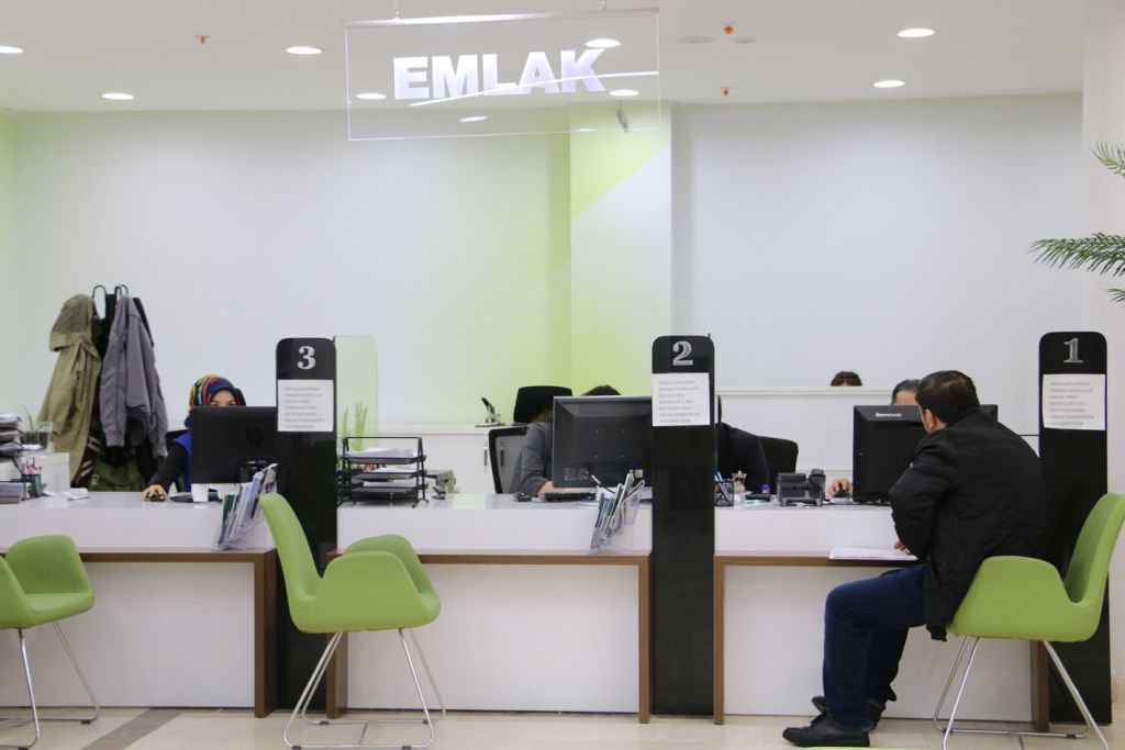 VEZNELER CUMARTESİ DE AÇIK