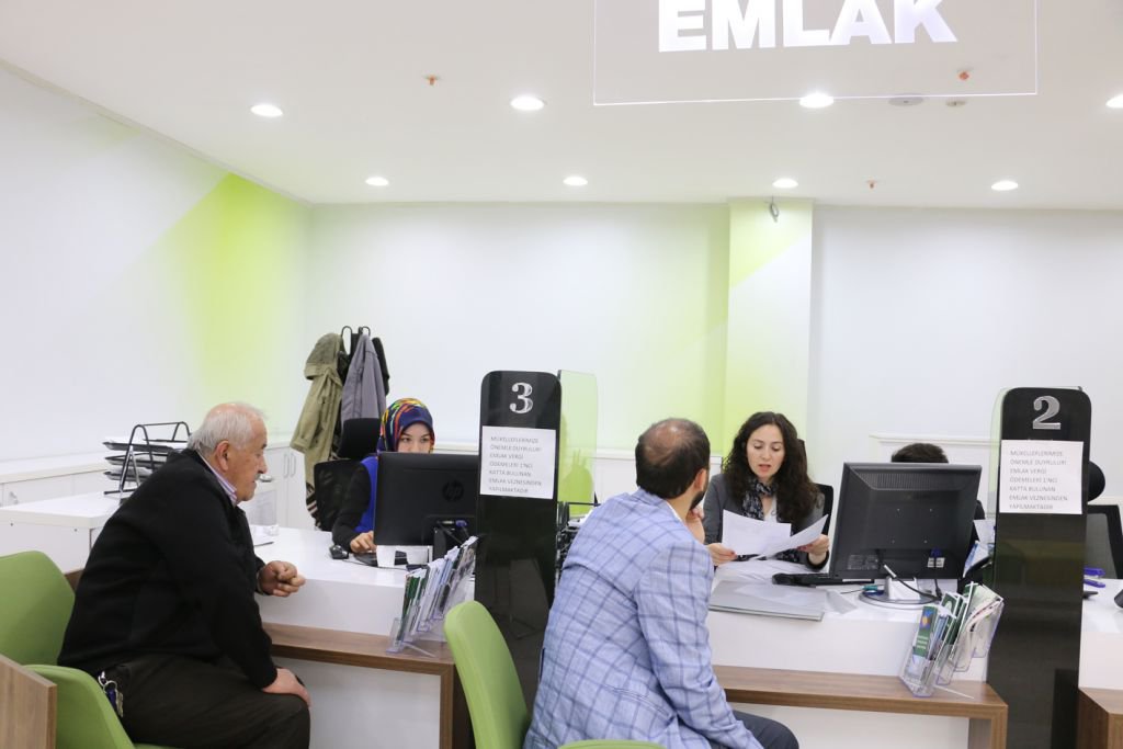 VEZNELER CUMARTESİ DE AÇIK