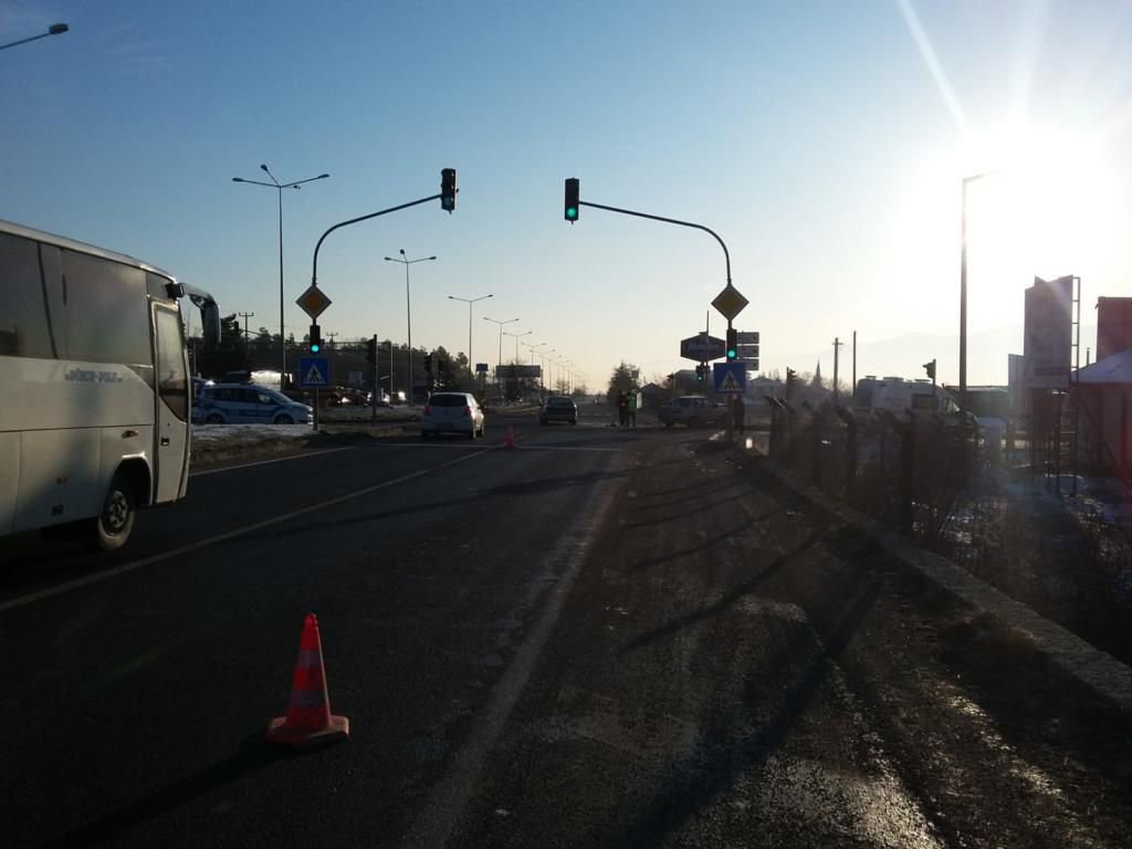 YİNE O KAVŞAK YİNE KAZA....