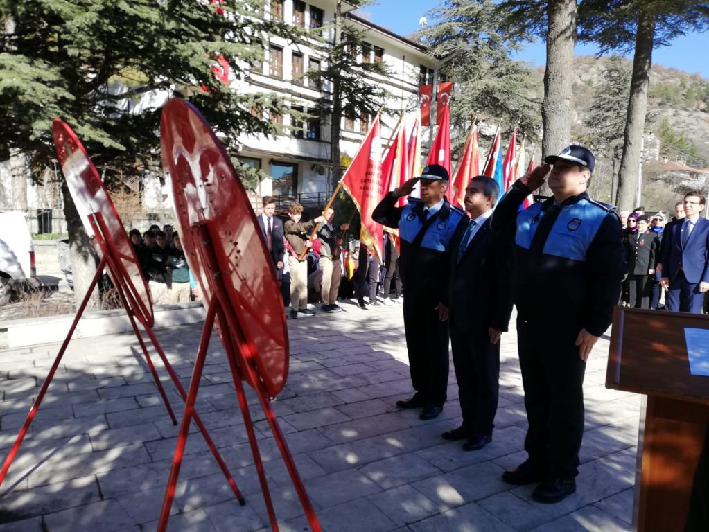 ZAFER GÜNÜNDE ANLAMLI ZİYARET