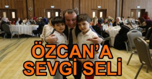 MİNİKLERDEN ÖZCAN'A SEVGİ SELİ