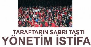 TRİBÜNLERDEN YÖNETİME TEPKİ