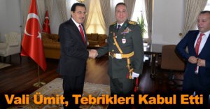 VALİ ÜMİT, TEBRİKLERİ KABUL ETTİ
