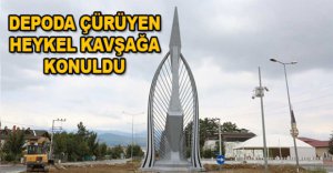 ANKA KUŞU HEYKELİ KAVŞAĞI SÜSLEDİ