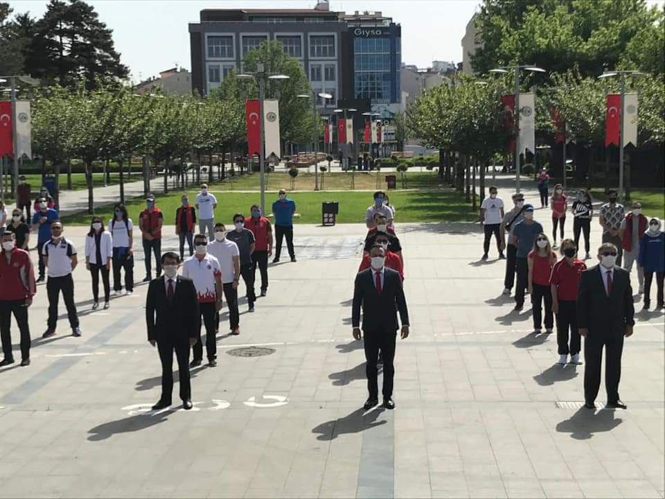 19 MAYIS MESAFELİ KUTLANDI