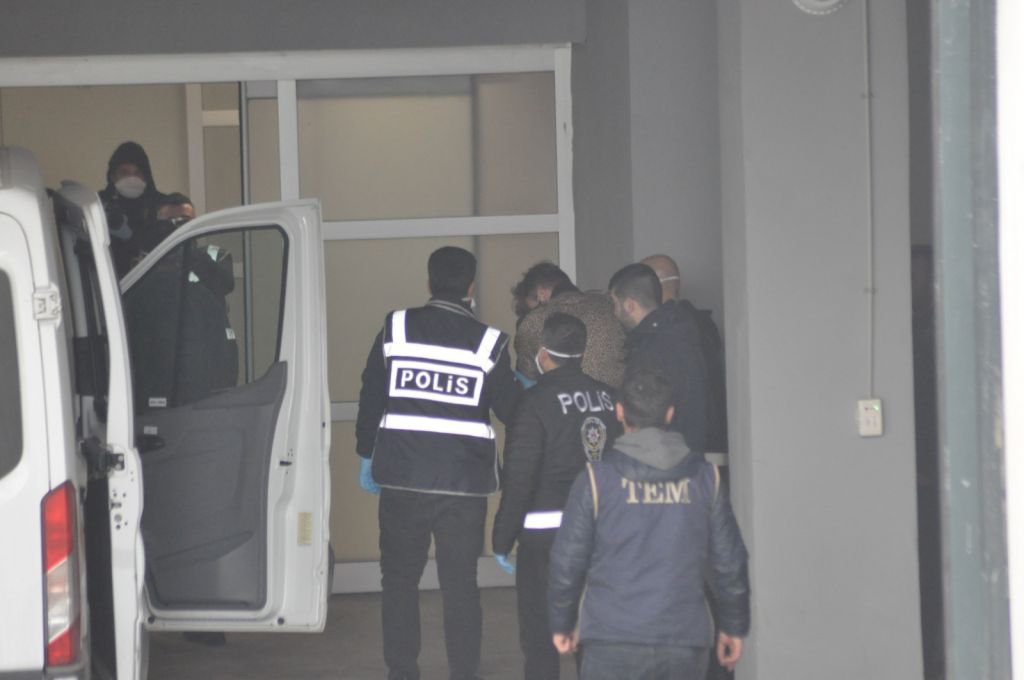 3 ŞAHIS ADLİYEYE SEVK EDİLDİ