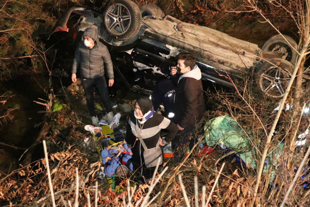 ABANT YOLUNDA YÜREK BURKAN KAZA