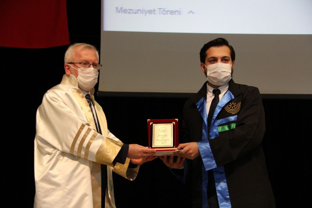 BAİBÜ'DE MEZUNİYET HEYECANI