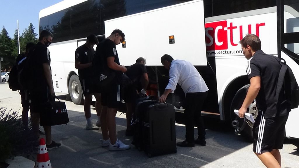 BEŞİKTAŞ BOLU’DA KAMPA GİRDİ